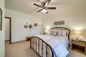 Cozy Checotah Retreat w/ Deck Near Eufaula Lake