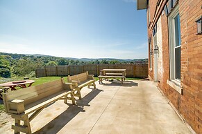 Inviting Connellsville Getaway w/ Deck!