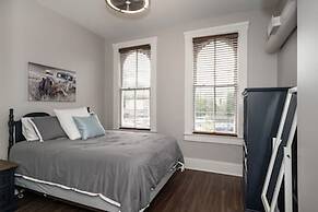 Heart of Mainstrasse Suites