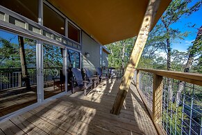 Pilot Cove Forest Lodging