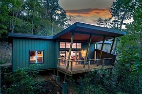 Pilot Cove Forest Lodging