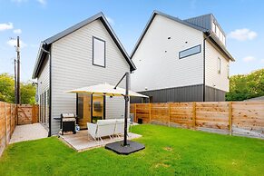 Stylish 2 Bedroom Retreat in South Austin