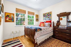 Eclectic 3 Bedroom Block From South Congress!