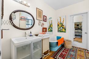 Eclectic 3 Bedroom Block From South Congress!