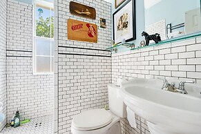 Eclectic 3 Bedroom Block From South Congress!