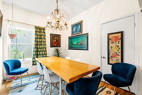 Eclectic 3 Bedroom Block From South Congress!