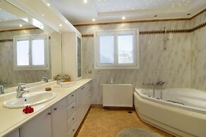 Piano House by Corfuescapes