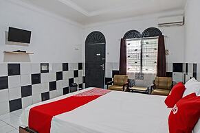 OYO 92579 Hotel Mutiara