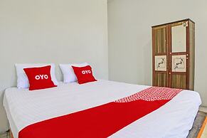 OYO 92579 Hotel Mutiara