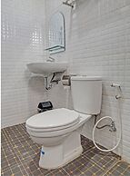 OYO 92579 Hotel Mutiara