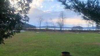 Staying by the Lakeside Cottages