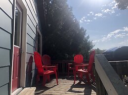 Staying by the Lakeside Cottages