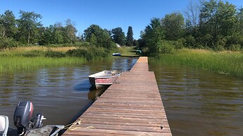 Staying by the Lakeside Cottages