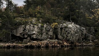 Staying by the Lakeside Cottages
