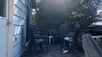 Staying by the Lakeside Cottages