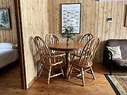 Staying by the Lakeside Cottages