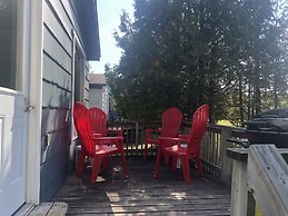 Staying by the Lakeside Cottages