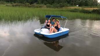 Staying by the Lakeside Cottages