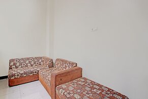 OYO 92594 Raja Ratu HomestayNearSolo Safari