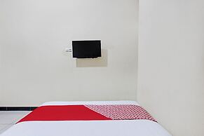 OYO 92594 Raja Ratu HomestayNearSolo Safari