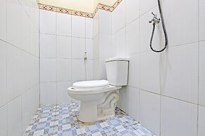 OYO 92594 Raja Ratu HomestayNearSolo Safari