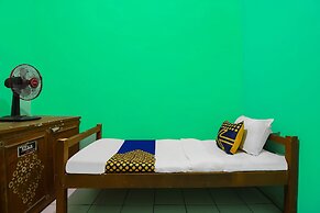 SPOT ON 92610 Barokah Kostel Syariah