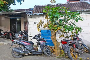 SPOT ON 92610 Barokah Kostel Syariah