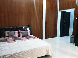 Capital O 92612 Penginapan D'alas Purwo & BeachNearPadang Savana Saden