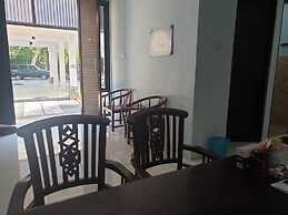 Capital O 92612 Penginapan D'alas Purwo & BeachNearPadang Savana Saden