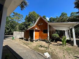 Capital O 92612 Penginapan D'alas Purwo & BeachNearPadang Savana Saden