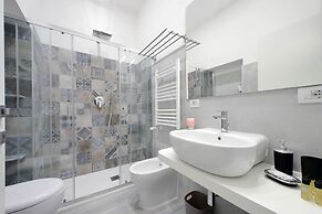 Roman Holiday Suites