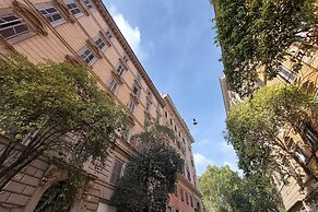 Roman Holiday Suites