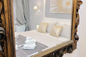 Roman Holiday Suites