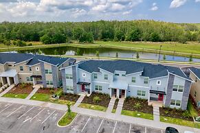 Brand New Corner Lot Pond View Vacation Home