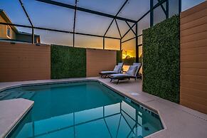 Brand New Corner Lot Pond View Vacation Home