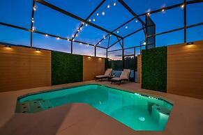 Brand New Corner Lot Pond View Vacation Home