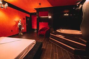 Ruby Rooms Kifisia  Adults Only