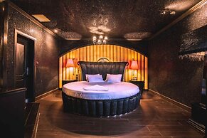 Ruby Rooms Kifisia  Adults Only