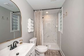 Luxe Spot Suites