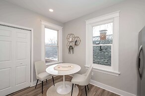 Luxe Spot Suites
