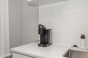 Luxe Spot Suites