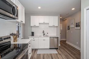 Luxe Spot Suites