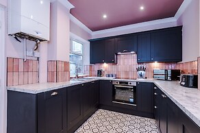 Newly Renovated home-Manchester