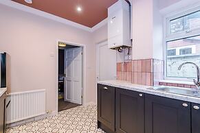 Newly Renovated home-Manchester