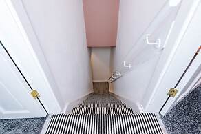 Newly Renovated home-Manchester