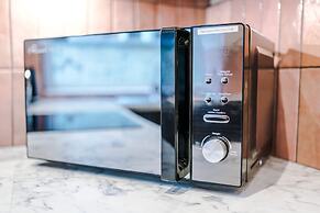 Newly Renovated home-Manchester