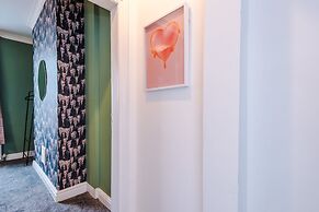 Newly Renovated home-Manchester