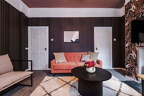 Newly Renovated home-Manchester