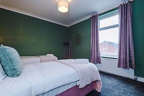 Newly Renovated home-Manchester