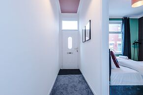 Newly Renovated home-Manchester